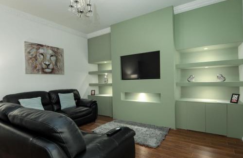 Sunderland Casa | Sunderland Self Catering 2 - Violet Cottage Free Parking