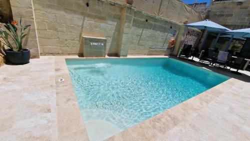 Xewkija Casa | Sunflower Farmhouse, Xewkija, Gozo