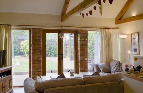 Alford Casa | Sunflower Holiday Cottage