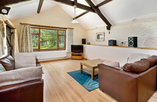 Looe Casa | Sunflowers Barn