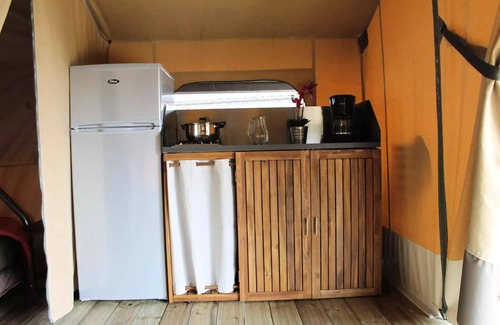 Le Grez Casa | Sunflowers Campsite *** - Lodge Safari Kenya 3 Rooms 5 People Without Sanitary