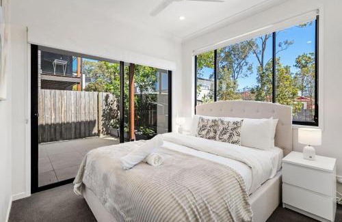 Sunnybank Hills Casa | Sunhaven Escape Three Storey Comfort for Families