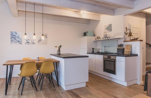 Loquard Apartamento | "Sünja" a small oasis in the listed Gulfof in Rysum - Van Senden