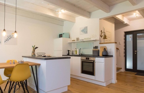 Loquard Apartamento | "Sünja" a small oasis in the listed Gulfof in Rysum - Van Senden