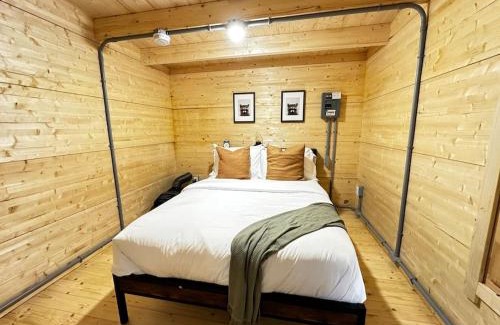 Kings County Casa | Sunken Escapes Cabin 10