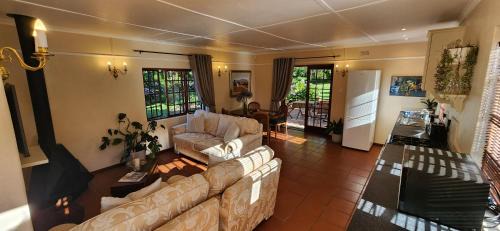 Cape Winelands Casa | Sunkiss Cottage on Mount Joy Farm