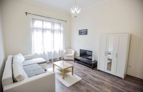 Erzsebetvaros Apartamento | ❤️ SUNLIT APT, 2 sep camas cerca de la sinagoga, AC + WIFI