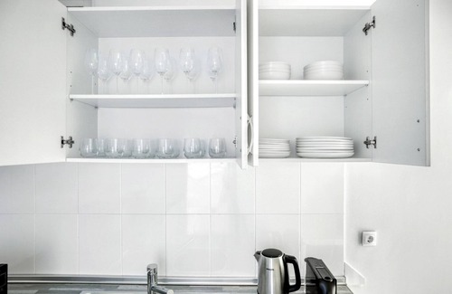Chueca Apartamento | Sunlit Chueca 2BR nr city center, by Blueground