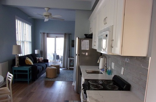 Cape May Point Condominio | Sunning First Floor Condo in Tranquil Cape May Point