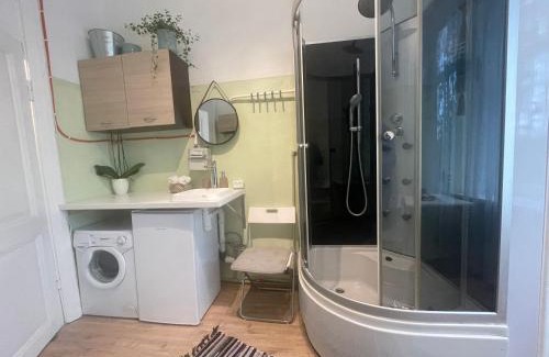 Grizinkalns Apartamento | Sunny 1 Br Apt in Center Next to Park