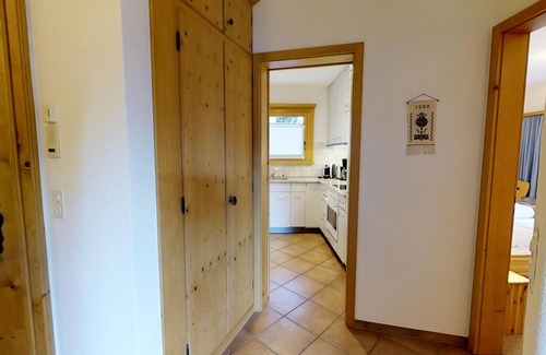 Silvaplana Apartamento | Soleado apartamento de 2 ½ habitación en. 1