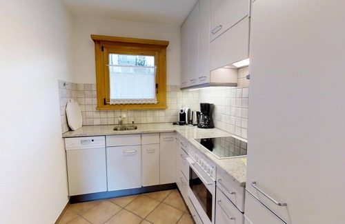 Silvaplana Apartamento | Soleado apartamento de 2 ½ habitación en. 1