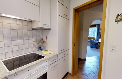 Silvaplana Apartamento | Soleado apartamento de 2 ½ habitación en. 1