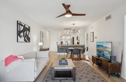 Isla del Sol Condominio | Sunny 2/2 Lakeside Villa on Isla del Sol
