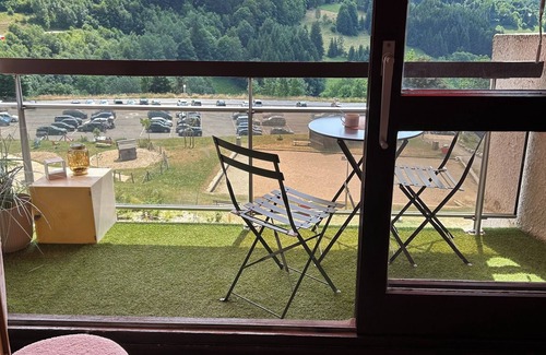 Villard-de-Lans Apartamento | Sunny 2-room apartment with mountain view at the foot of the slopes