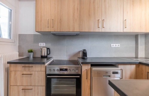 Nea Smirni Apartamento | Sunny 2BR Apartment in Nea Smyrni