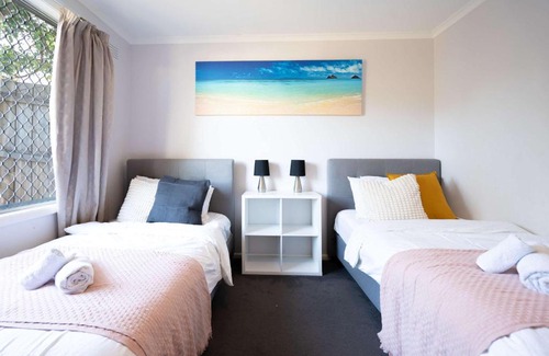 Highton Apartamento | Sunny 2BR Home in Highton Easy Geelong Access
