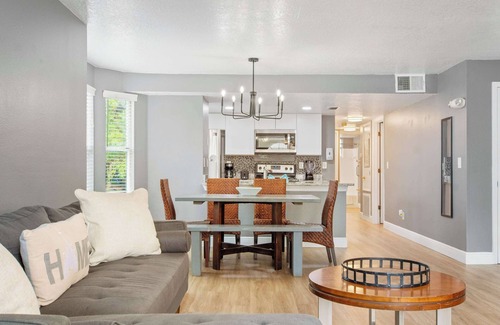 Kissimmee Condominio | Sunny 3BR Kissimmee Condo with Pool Clubhouse Gym and Minutes to Disney