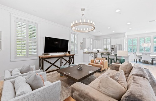 Forest District Casa | Sunny & 75 - Private Pool, Outdoor Fireplace - Watercolor