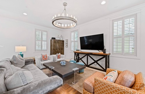 Forest District Casa | Sunny & 75 - Private Pool, Outdoor Fireplace - Watercolor