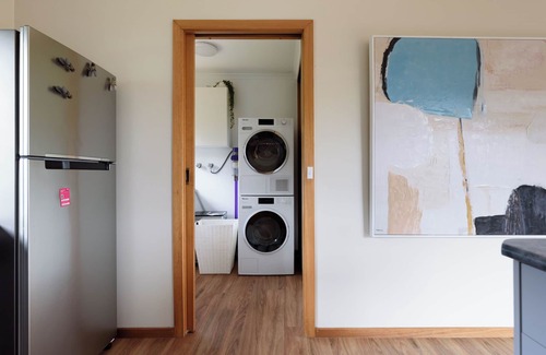 Ambleside Casa | Sunny Ambleside Escape & Home Office