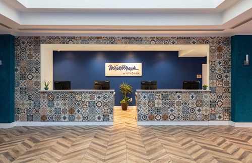 University Heights Complejo | Sunny and Warm in WorldMark Mission Valley San Diego! Close to everything!