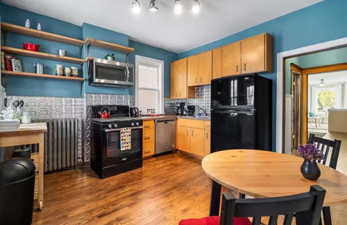 Edgewater Apartamento | Sunny Andersonville Retreat - 2BD-1BTH + Office