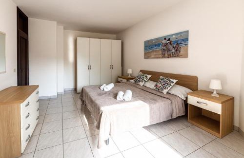 Lignano Sabbiadoro Apartamento | Sunny apartment by the beach