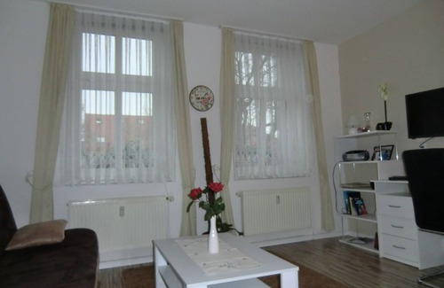 Schonebeck Apartamento | Soleado apartamento en Elbradweg cerca de Magdeburg
