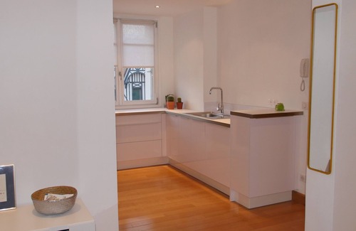 Deauville City Centre Apartamento | Soleado apartamento full center T3 75m2 con parking privado
