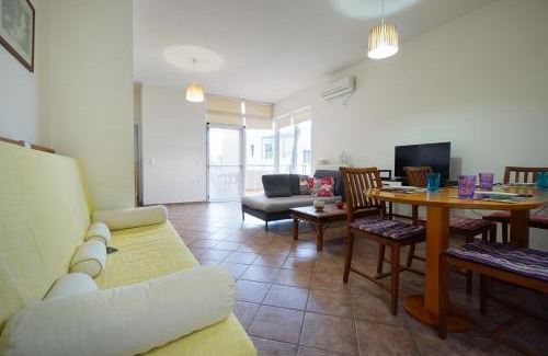 Makrys Tichos Apartamento | Sunny Apartment