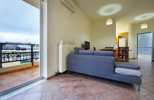 Makrys Tichos Apartamento | Sunny Apartment