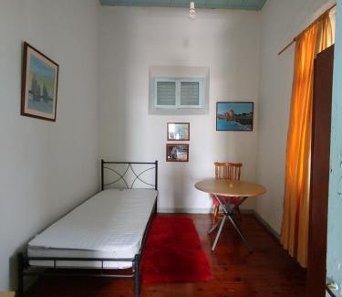 Kinosargous Apartamento | Sunny apartment next to the Acropolis