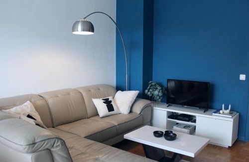 South Antwerp Apartamento | Sunny Apartment - Zuid Retreat 1BR Apartment near Scheldt River