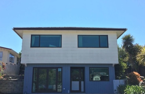 Raumati Beach Casa | Sunny Architectural Designers home - two levels