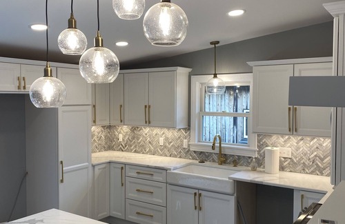 Clinton Casa | Sunny, Beach Days - Enjoy the beach just steps away in Clinton, Connecticut
