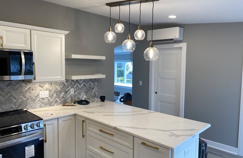 Clinton Casa | Sunny, Beach Days - Enjoy the beach just steps away in Clinton, Connecticut