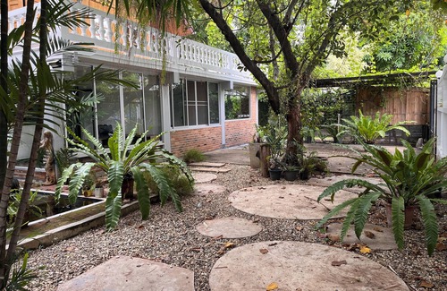 Chang Phueak Casa | Sunny Bedroom with AC in Prime Location - Peaceful Stay in Modern Thai House