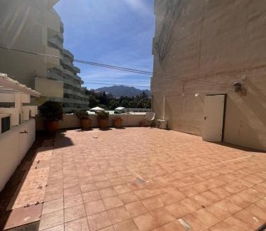 Ciudad Universitaria Apartamento | Sunny Benalbeach Escape Pools and Beach