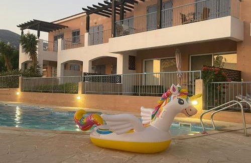 Peyia Town Apartamento | Sunny Bliss