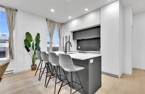 Southwest Condominio | Sunny, bright & natural apt, centrally located