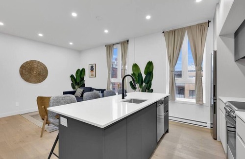 Southwest Condominio | Sunny, bright & natural apt, centrally located