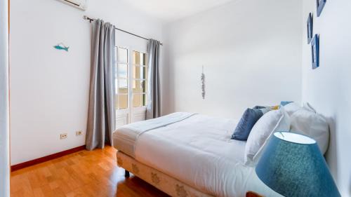 Santo Estevao Casa | Sunny & Calm 4 BDR House W/Pool by Lovelystay