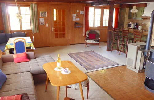 Jaun Chalet De Esquí | Acogedor apartamento de 3 habitaciones con vistas al Jauntal, 75 m², 2-6 personas.