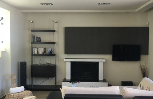Ixia Villa | Soleado, cómodo, acogedor, elegante, tranquilo.