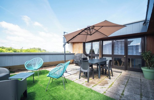 Vernet-la-Varenne Casa | Sunny cottage 50 m from a lake