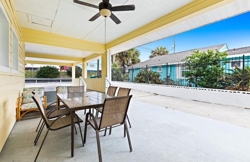 Bahama Beach Casa | Sunny Daze
