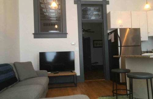 Salida Apartamento | Sunny Downtown Condo above the Coffee Shop
