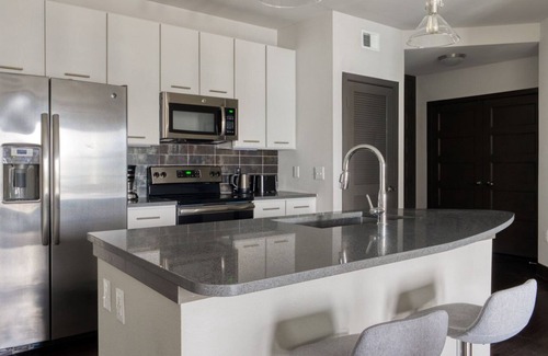 Chestnut Apartamento | Sunny East Austin 1BR w/ Pool, Gym & W/D, nr restaurants, by Blueground