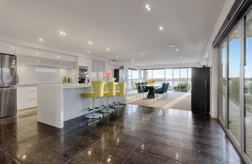 Bucklands Beach Casa | Sunny East Residence